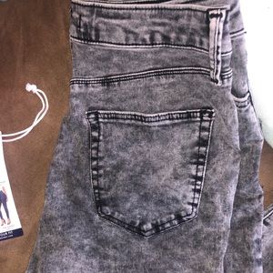 Forever 21 Fairfax High Rise Skinny Denim